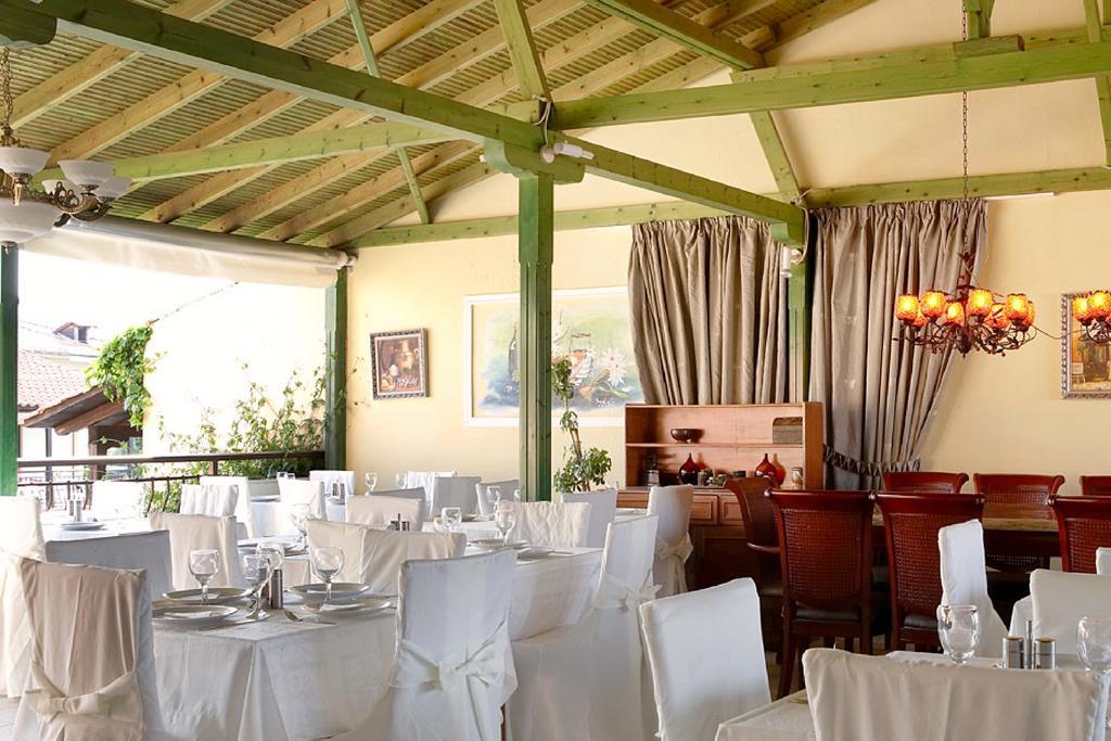 Pelli Hotel Pefkochori Bagian luar foto