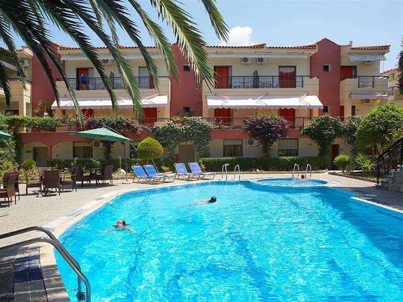 Pelli Hotel Pefkochori Bagian luar foto